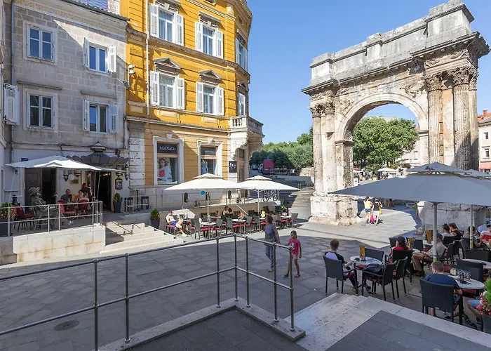 Ulysses Apartman Póla